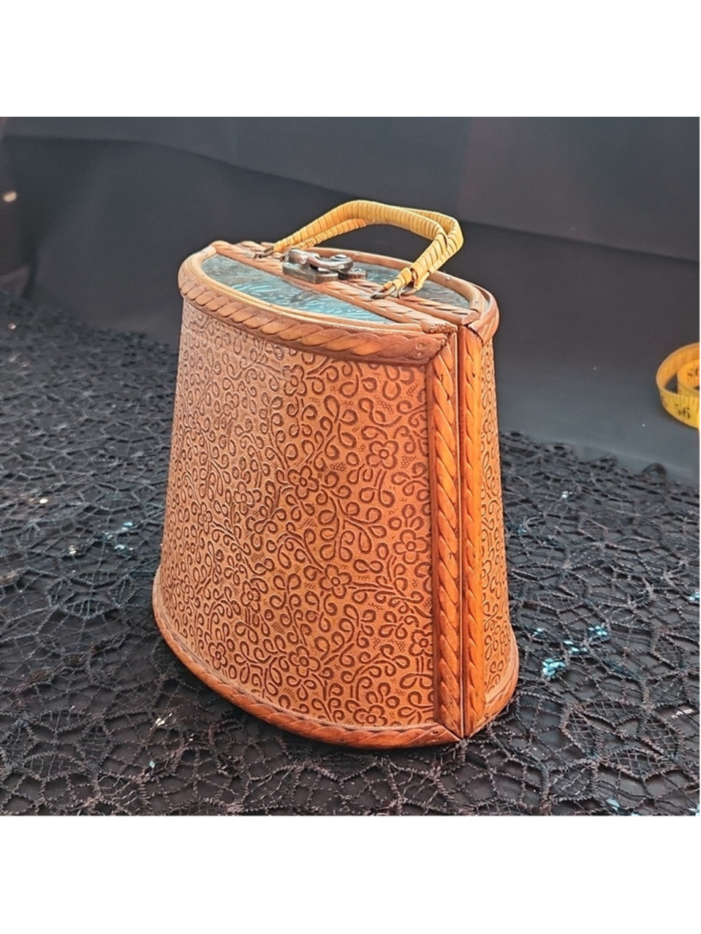 Wooden Handbag, small storage, like new - Picture 4 of 10